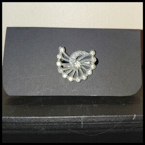 Vintage Rhinestone Burst Style Brooch